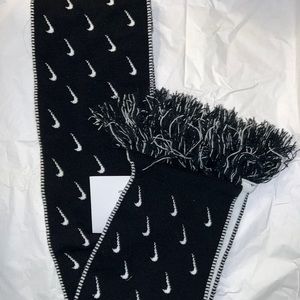 NIKE Scarf with logo print throughout
